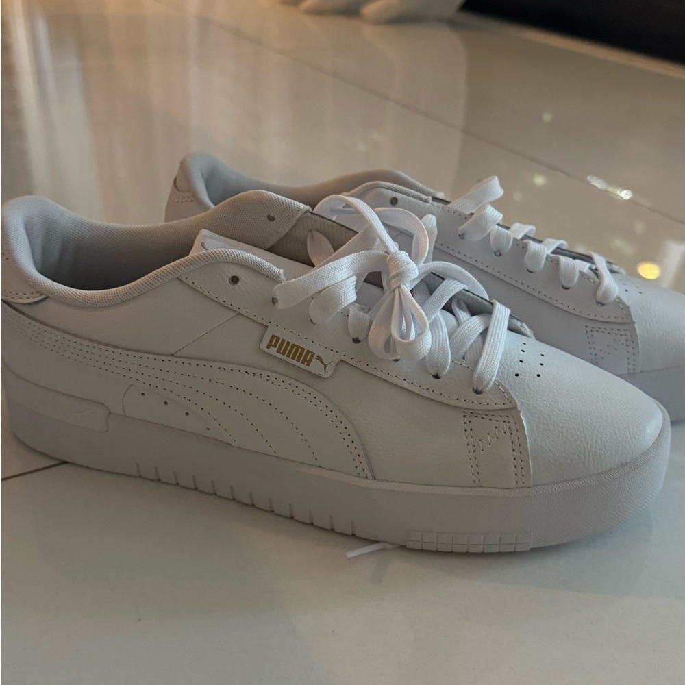 Puma Women's Jada Dboss Logo Sneakers White Gold Sz 11 New - Picture 2 of 7
